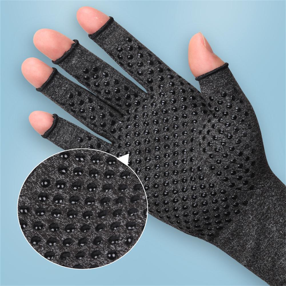 1 Pair Of Half Finger Gloves Non-slip Breathable Comfortable Stretch Nursing Training Gloves
