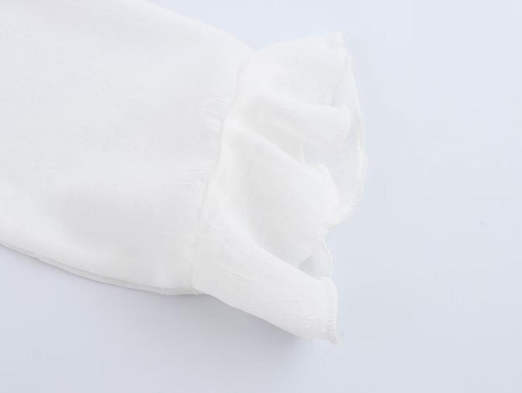 Spring 2025 Women's European & American Style Versatile V-neck Long Sleeve Shirt