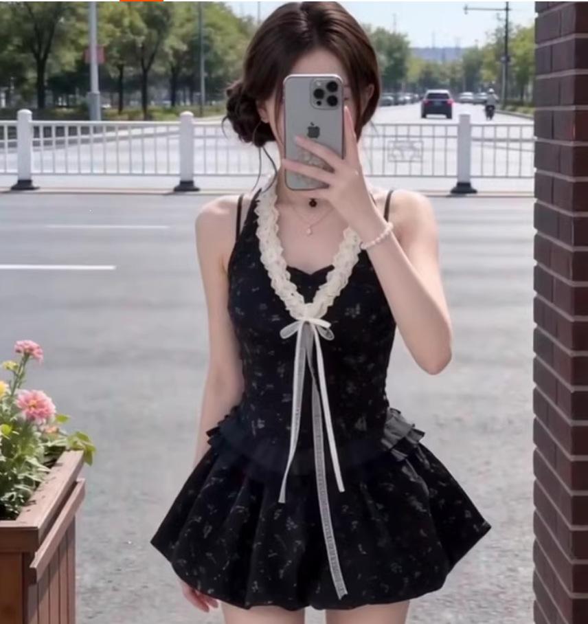 Holiday floral lace neck and waist dress women's summer new design pure desire wind Spice Girl short skirt