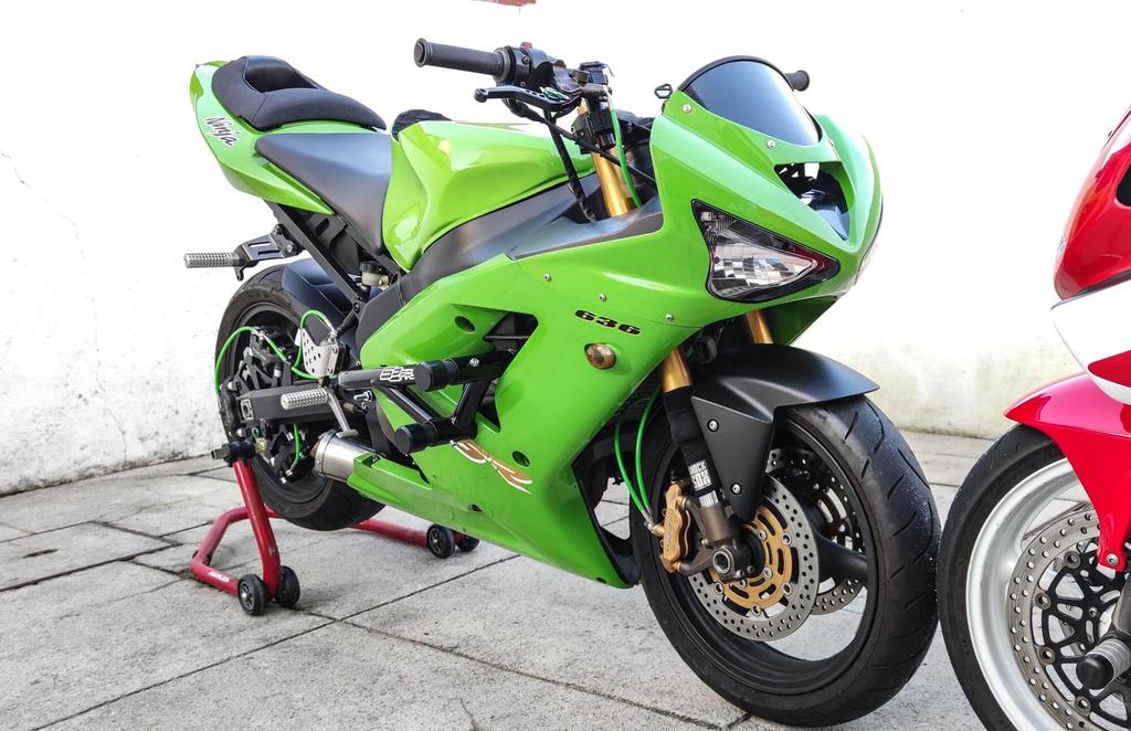 Exhaust Muffler Short Kawasaki Zx6R 636 (2003-2004) Stunt Drift