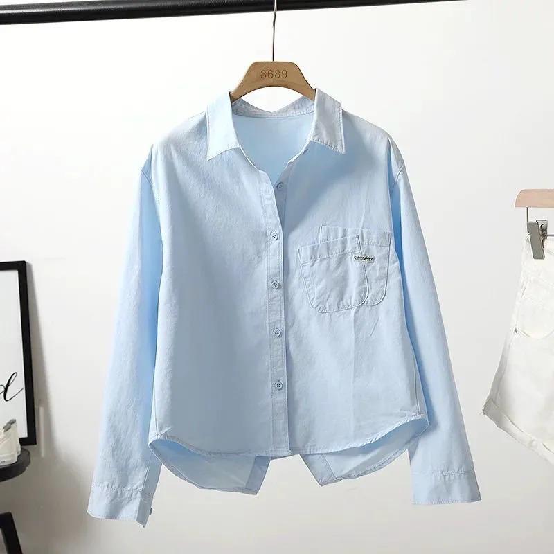 Krótka bawełniana koszula z rozcięciem na plecach dla kobiet 2025 Nowa Jesień Styl Koreański Casualowy Trend Odzieży Wierzchniej