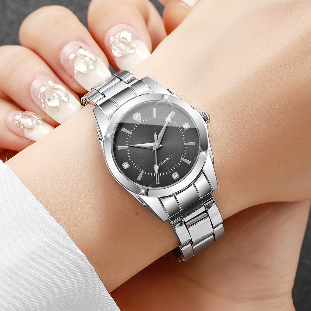 5 Stück Damen Uhr Einfach Mode Zifferblatt Klassischer Trend Elegantes Temperament Quarz Uhr Kombinationsset ( Box nicht im Lieferumfang enthalten )