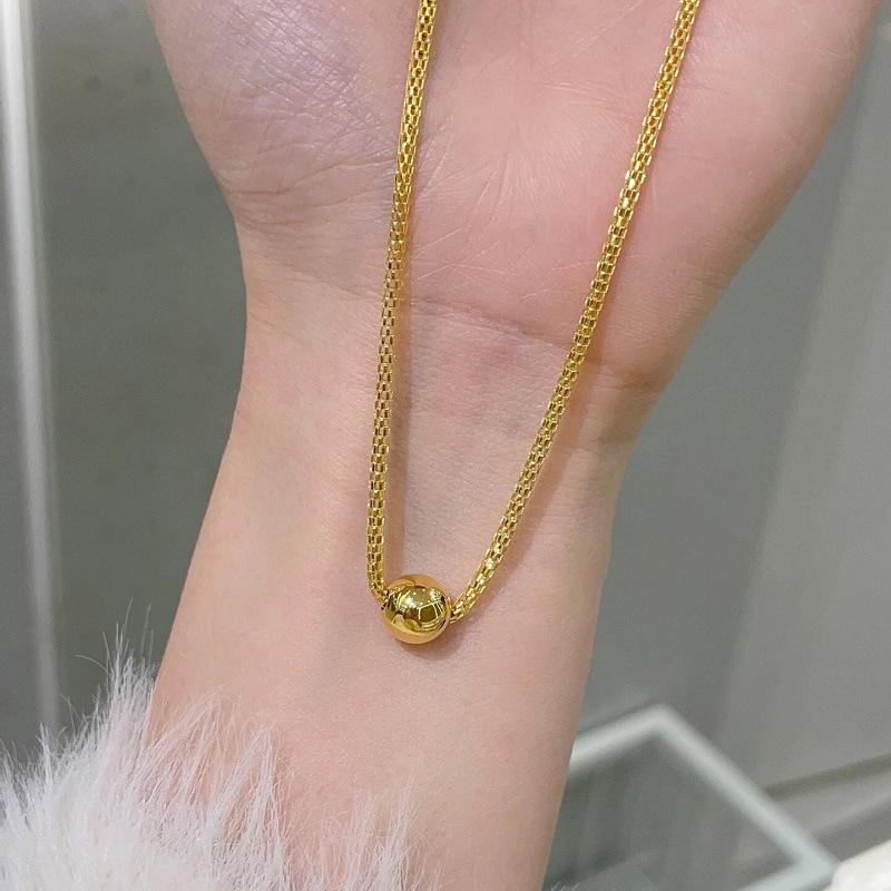Simple And Versatile Passepartout Necklace Female Niche Design Sense Responsive Collarbone Chain Round Ball Sweater Chain