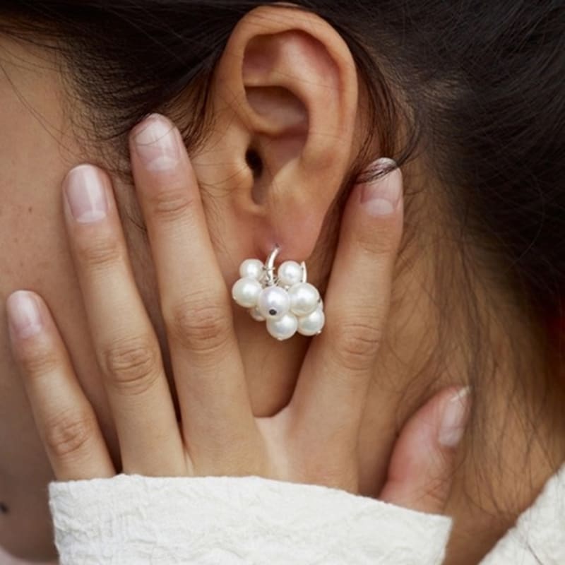MONDAY EDITION The Flower Pearl Earrings