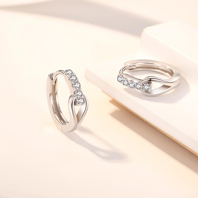 Exquisite earrings for women, earrings, elegant micro-inlaid zircon ear buckles