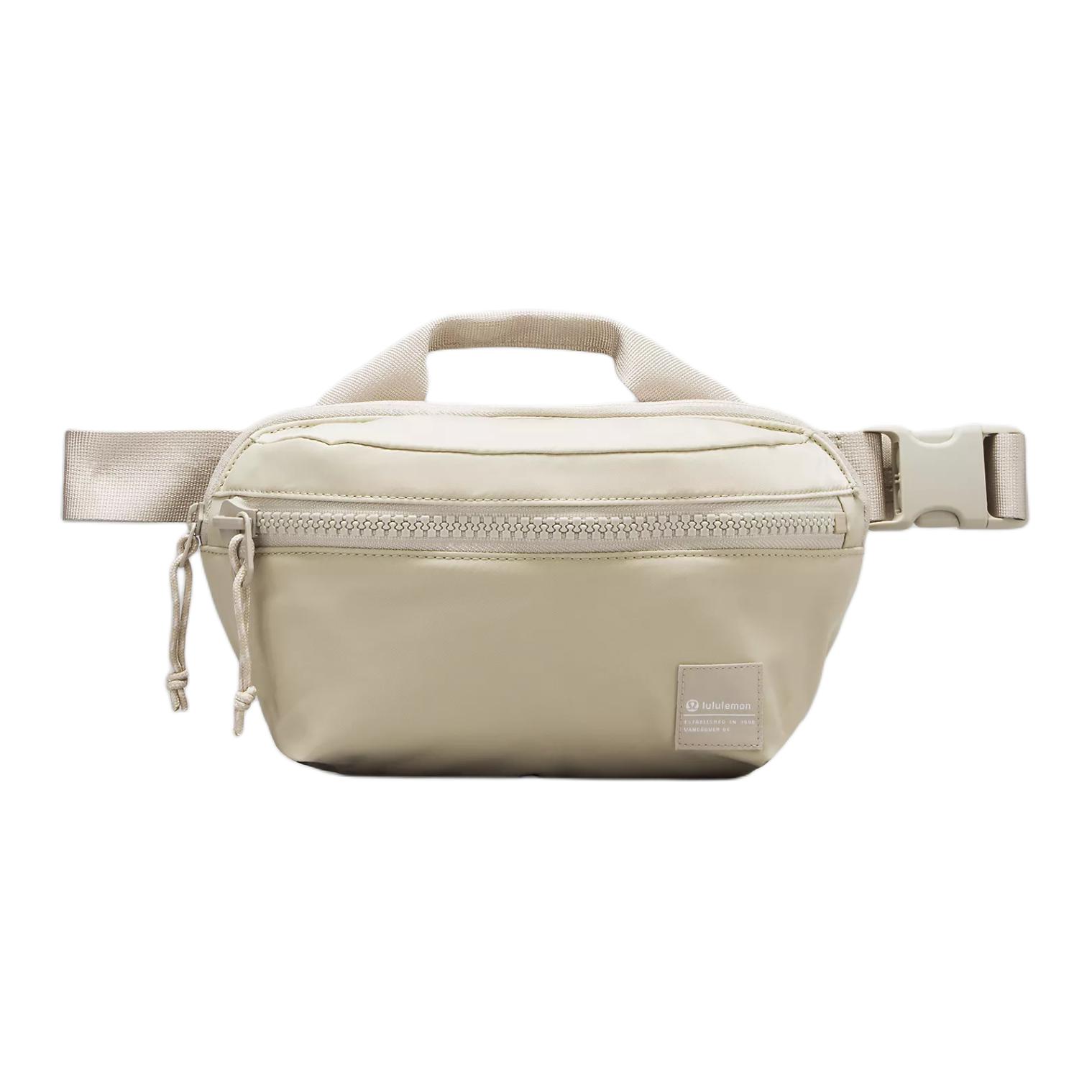 Lululemon 2.5L Essentials Metal Logo Zipper Chest Bag Unisex bags Raw-Linen LU9B13S-051767 Raw Linen
