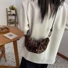 Retro style personalized leopard print Mao Mao women's dumpling bag autumn and winter new versatile commuter shoulder messenger bag