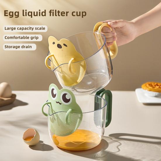Egg Beating Cup with Handle And Filter Plate Plastic Measuring Cup for Cooking And Baking Kitchen Supplies for Egg Liquid Filtration Fruit Cleaning