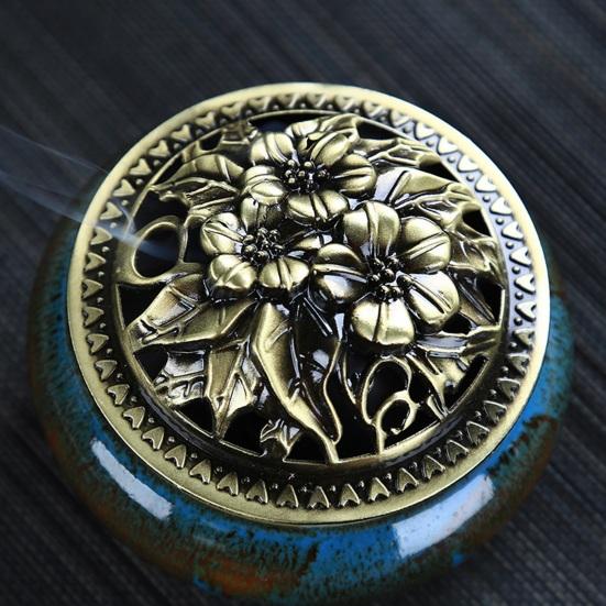 Incense Burner with Lid Hollow Top Slow Smoke Fireproof Heat Resistance Ice Crack Pattern Peaceful Mind Censer Burner Living Room Supply