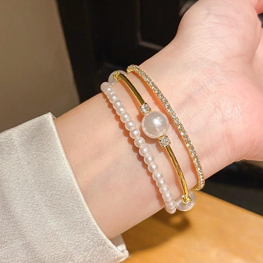 Fashion Pearl Bracelets With Rhinestones For Elegant Casual Wear