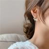 Nuovi orecchini a bottone placcati in oro con perle e decorazioni in stile coreano per le donne
