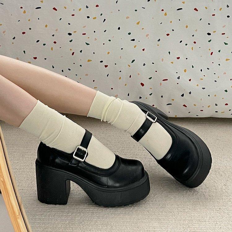 

Brown retro French heightened platform small leather shoes women s 2025 new summer thick heel Mary Jane light mouth single shoes 35