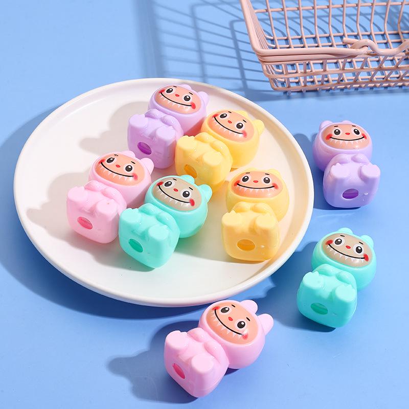 Labubu Cartoon Style Manual Pencil Sharpener - Cute, Single Hole for Students