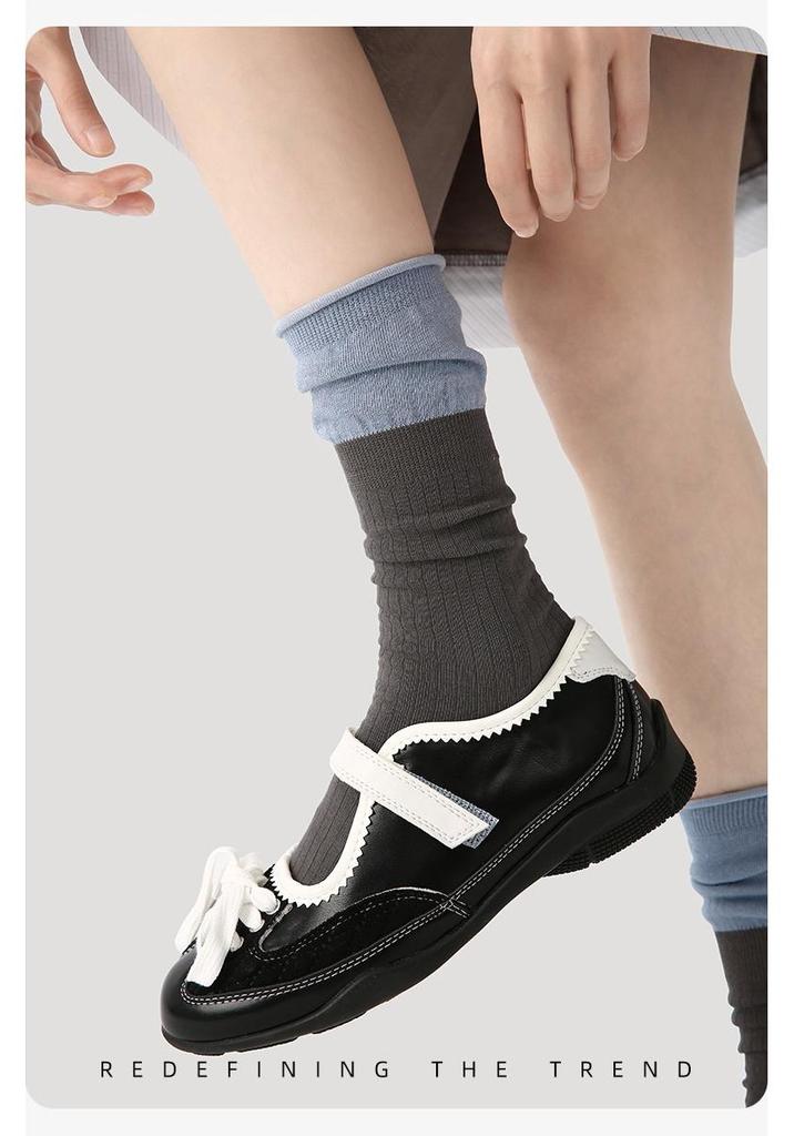 Renaissance Women's Blue-Gray Color Block Mid-Calf Socks - Autumn Winter, Bone-Free, Simple Style