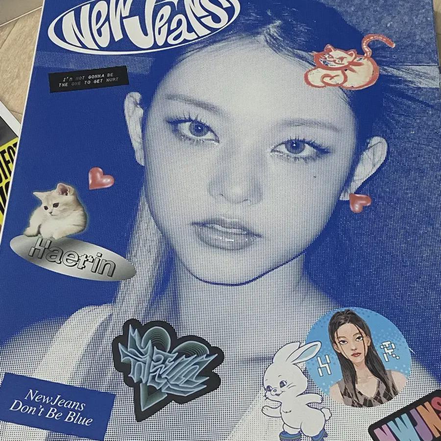 

NewJeans Синяя книга Хэрин