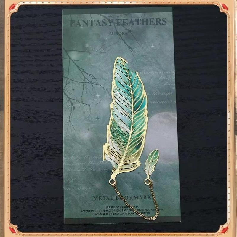 Enamel Feather Metal Bookmark With Gold Trim And Small Pendant Chain Perfect For Book Lovers Reading Gift School Office Use