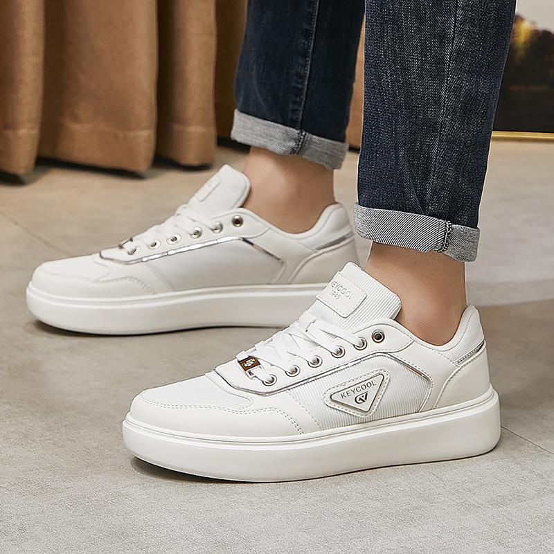 TUINANLE Skateboard Shoes Men Flat Leather Men's Casual Sneakers Comfortable Low-top Sneakers Both Unisex White Black