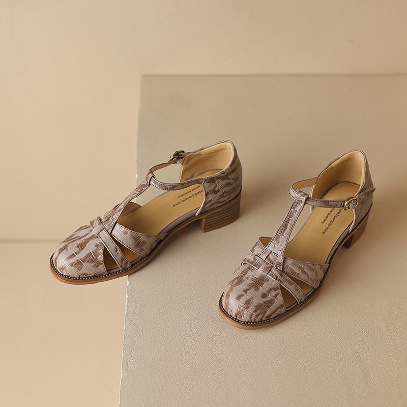 Krazing Pot Sheepskin Buckle Straps Round Toe Med Heels Autumn Summer Prints Leather Mary Janes Women Pumps