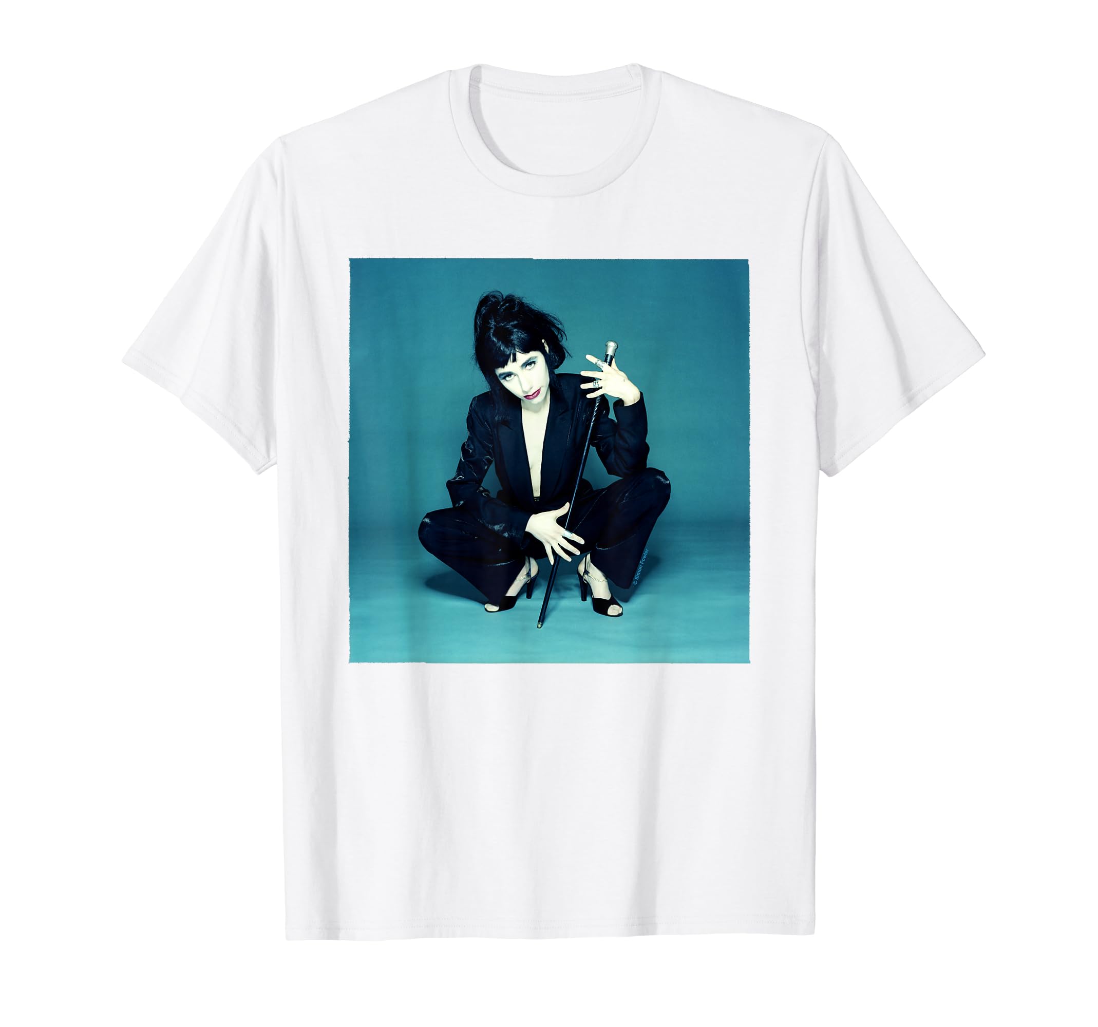 PJ Harvey Magazine photoshoot by Simon Fowler. T-shirt.