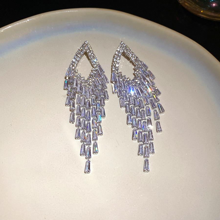 

Silver needle zircon rhombus fringed earrings heavy industry personality versatile temperament earrings light luxury high-end earrings women