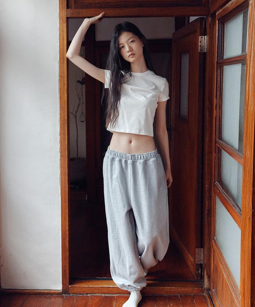 Okkitteu Flower Applique Balloon Jogger Pants Gray