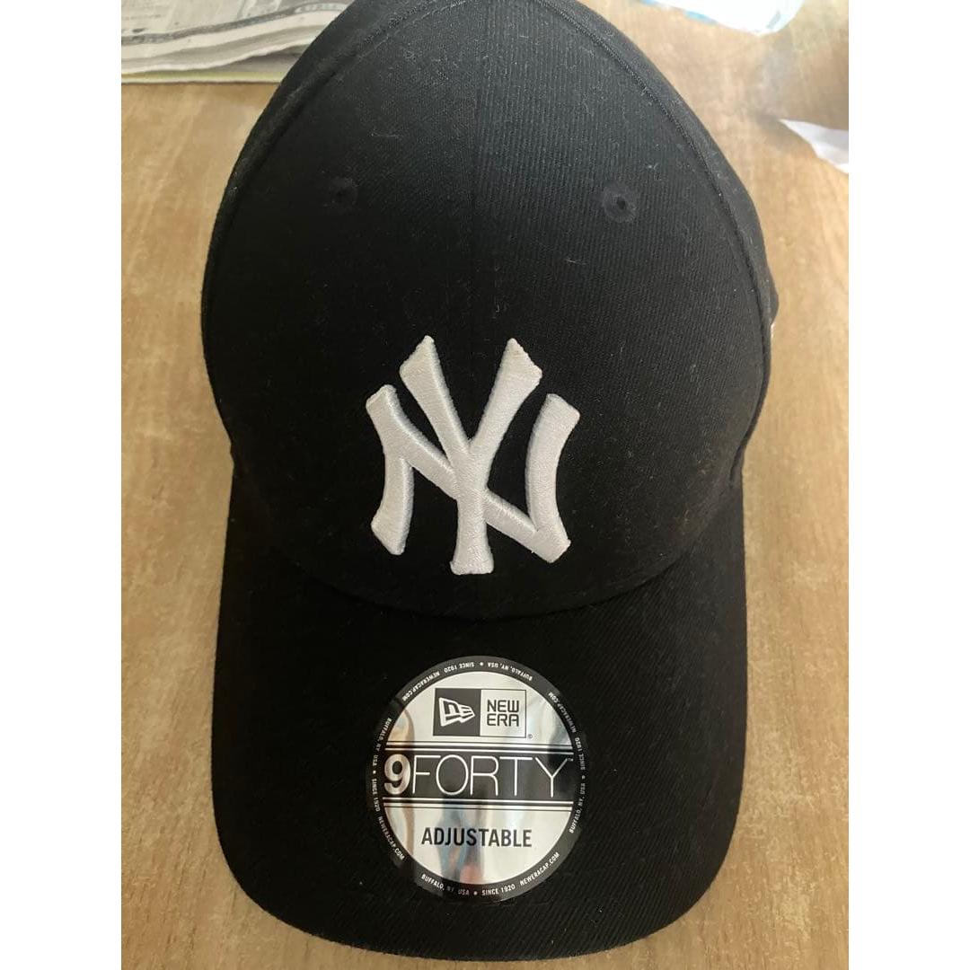 Used New Era 9FORTY NY Yankees Cap Black