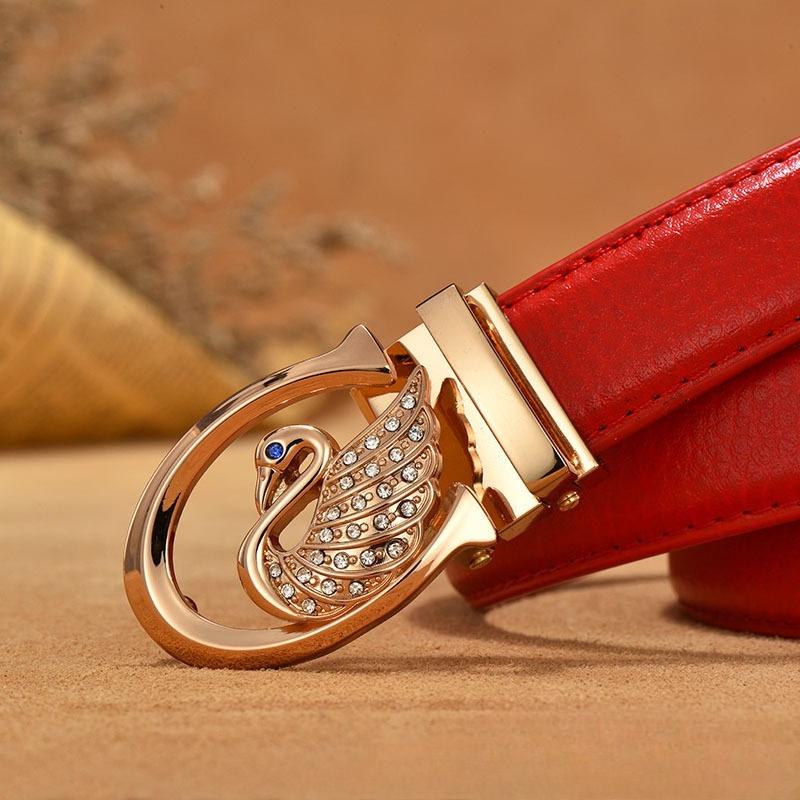 

Smooth Buckle Genuine Leather Belt for Women - Thin Cowhide Waistband with Minimalist Plate Buckle, Versatile Korean Style