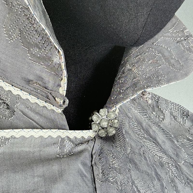 

Пиджак Yisen Diamond Alloy с пуговицами, цветочными меховыми украшениями и двухсторонним нейлоновым пальто