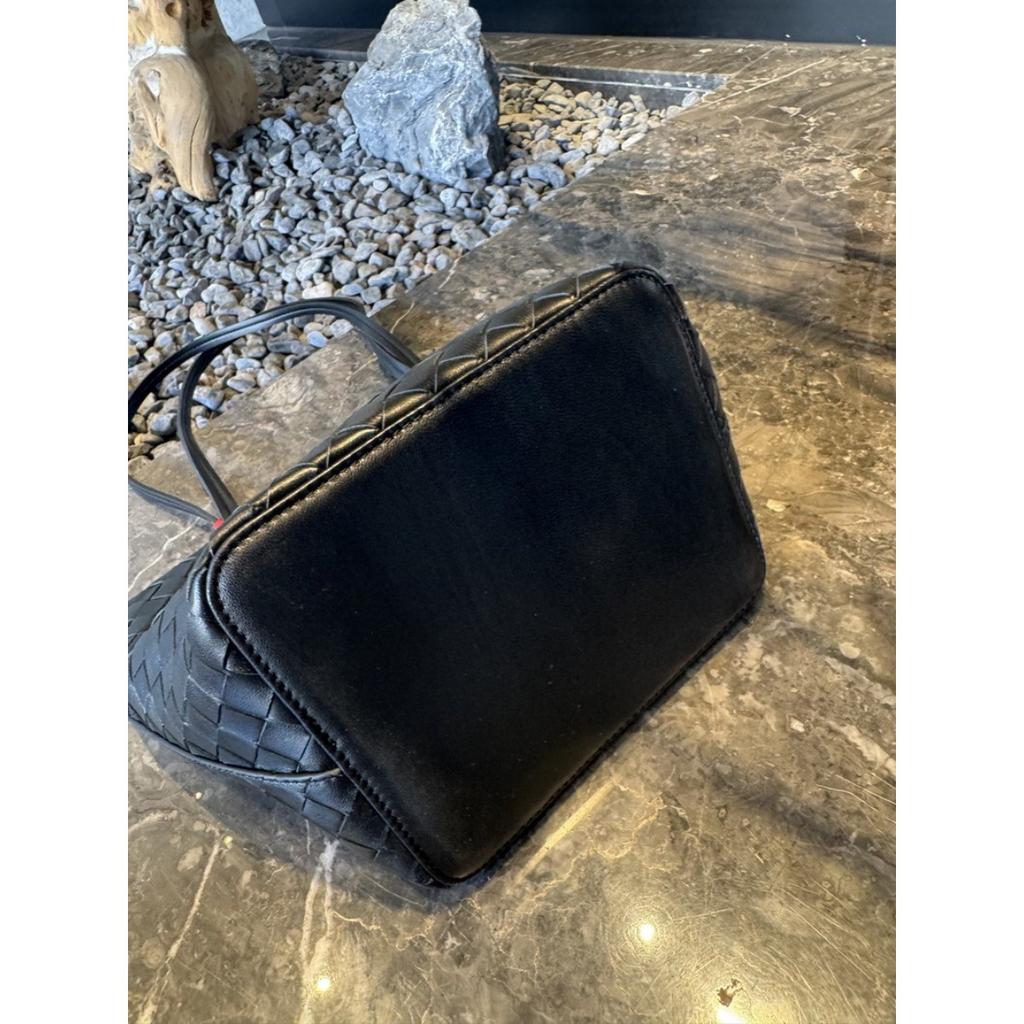 2026 New Leather Women's Bag Sheepskin Woven Bag Commuter Shoulder Tote Vegetable Basket Bag Bucket Underarm Bag Cross-border