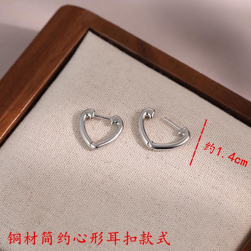 2025 new pearl ear buckle femininity elegant contrasting stud earrings jewelry simple versatile plain ring earrings