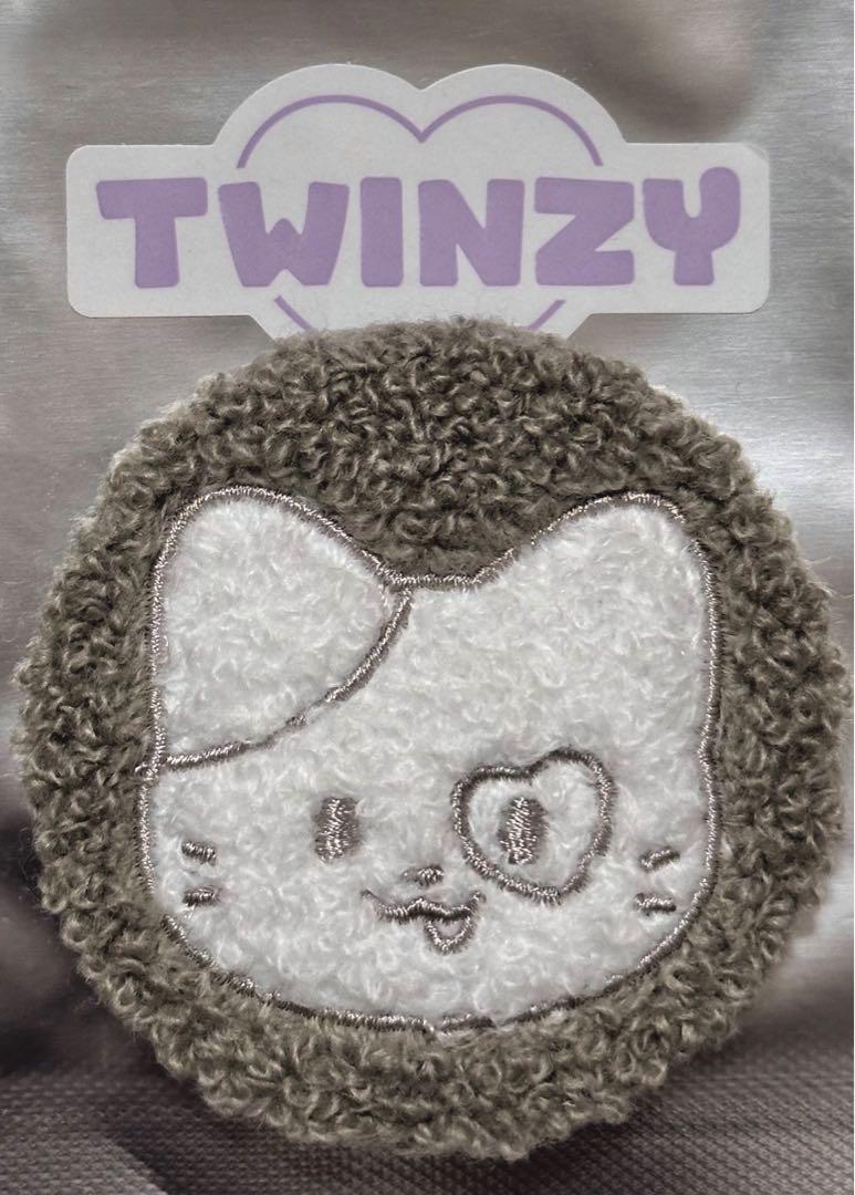 

[Б/У] ITZY TWINZY KKengEE Поп-ап плюшевый значок