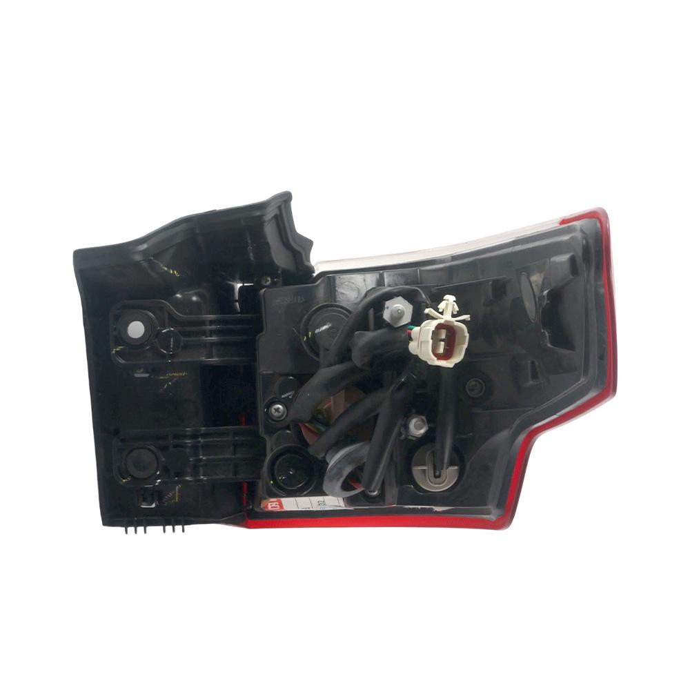 Compatible with 2018-2021 Dongfeng Fengguang S560 High-End Models: Rear Taillight & Brake Light Combo.