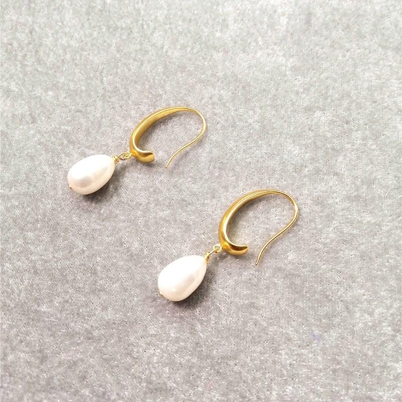 Vintage natural freshwater pearl gold earrings - dangle, stud, and hook styles