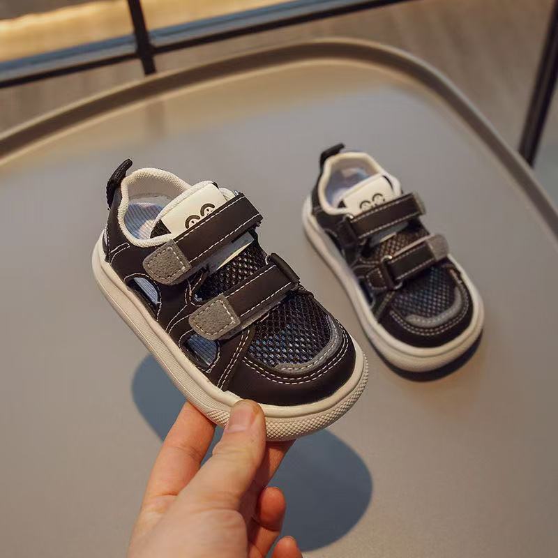 New Summer Children's Sandals Ultra-light Closed Toe Children's Shoes Boys Soft Sole Versatile Baby Shoes Girls Shoes