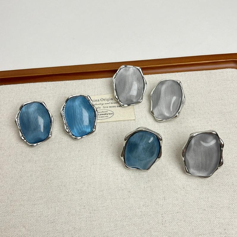 Summer Sky Blue Opal Earrings Women's Niche Temperament Light Luxury High-end Ring Stud Earrings