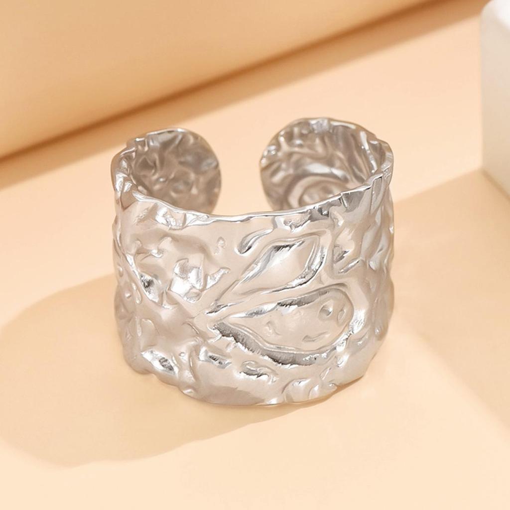Baroque Leaf 18K Gold-Plated Stainless Steel Ring