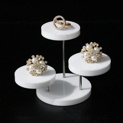 Creación de joyas – Estuches y exhibidores para joyería