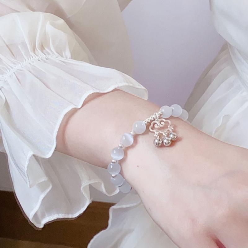 Xiangyun Moonlight Bracelet: Trendy Beaded Design for Women, Cool and Sweet, Perfect for Students and Besties.