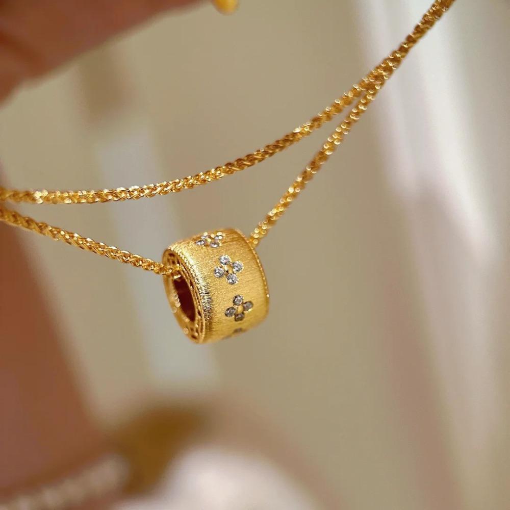 

French Vintage Kaleidoscope Clover Womens Bracelet Set with Diamond Accent Pendant Elegant Style