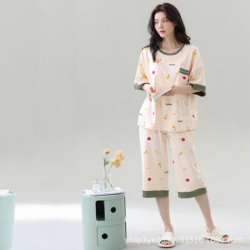2026 Women's Summer Pajama Set: Short-Sleeved Top & Three-Quarter Pants, Plus Size, Lightweight, Chest Pads, Wearable Outdoors