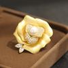 Elegant light luxury high sense gold brushed rose brooch temperament freshwater pearl peony pin brooch female