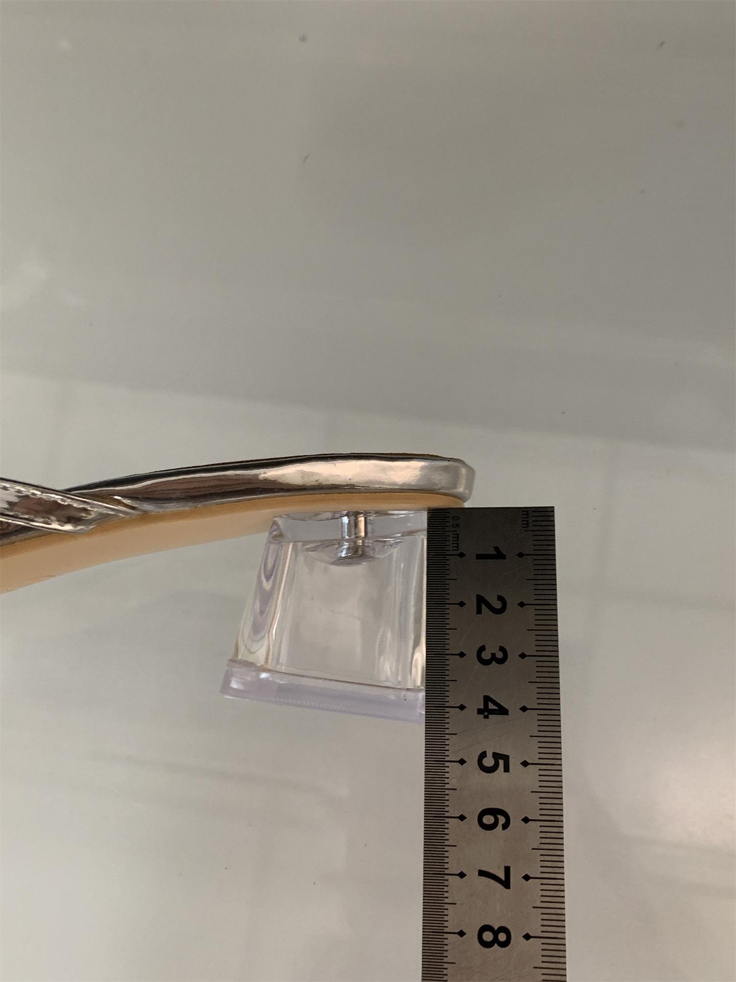 

Crystal thick-heeled toe slippers for women s summer wear 2025 new fairy wind vacation thin strap thick-heeled cool slippers 39