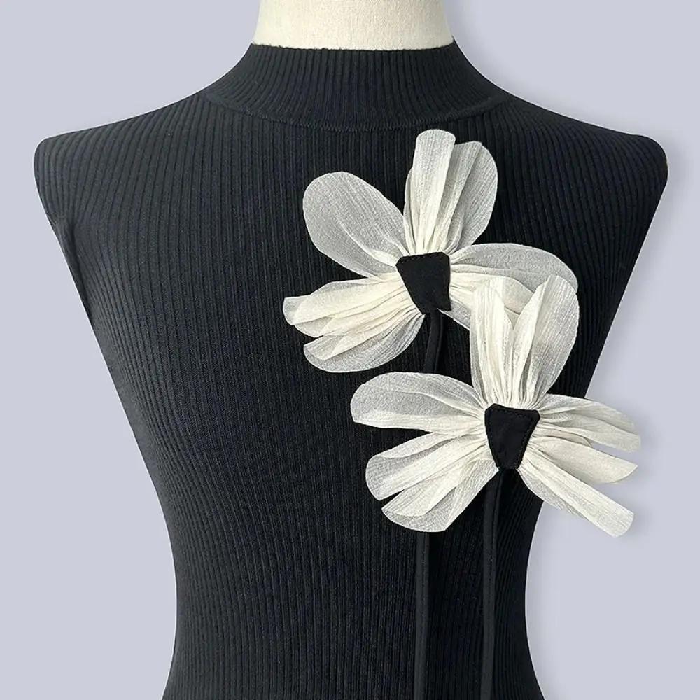 2Pcs New Cloth Fabric Flower Brooch Pins Lace Flower Corsage Lapel Pins Handmade Jewelry Wedding Party Accessories