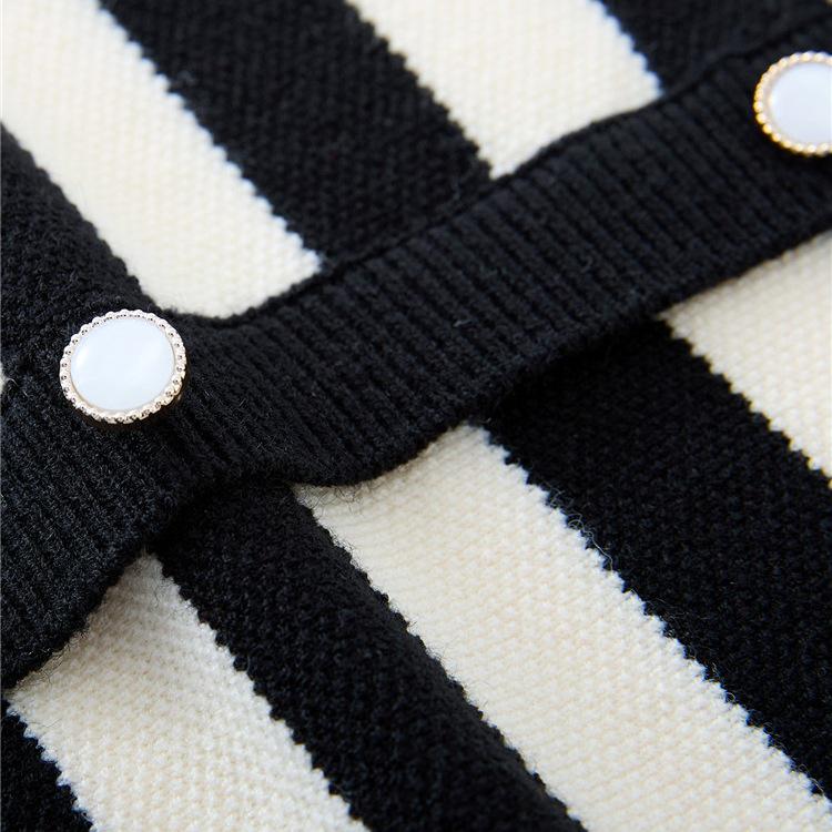 Mom's 2025 Autumn Striped Long-Sleeve Knit Sweater for Middle-Aged & Elderly Women