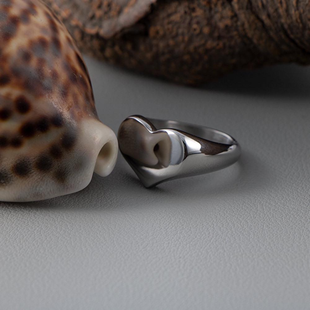 Non-fading Heart-Shaped Titanium Steel Ring - Versatile Jewelry for Men and Women