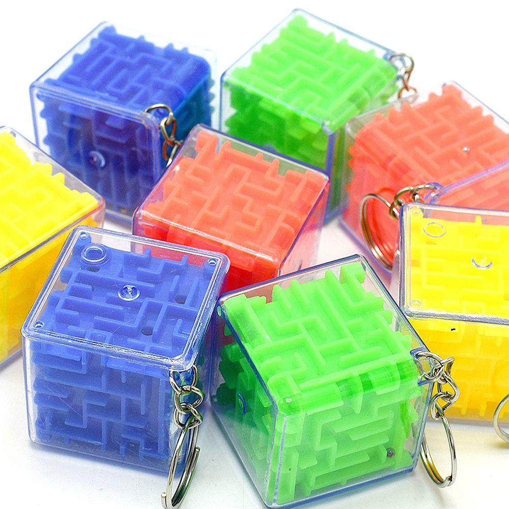 Intelligence Maze Toys Keyring Six-sided Rolling Ball Keychain 3D Maze Keychain Party Favors
