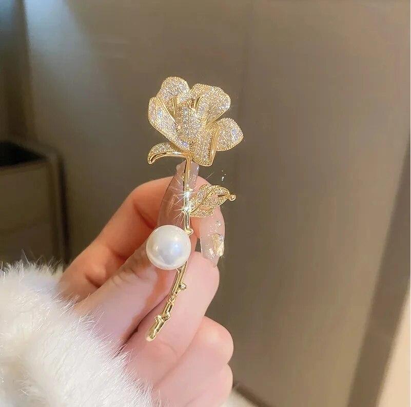 Rhinestone Dragonfly Brooches For Women Elegant Temperament Animal Brooch Pins Charm Jewelry Wedding Gifts