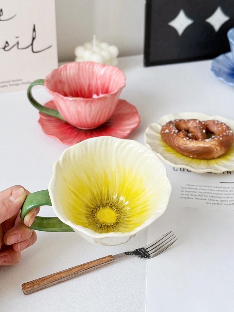 Suits Cute Flower Ceramic Coffee Mug with Tray Plate Artistic High Beauty Afternoon Tea Latte Coffee Cup Plate Dish Set