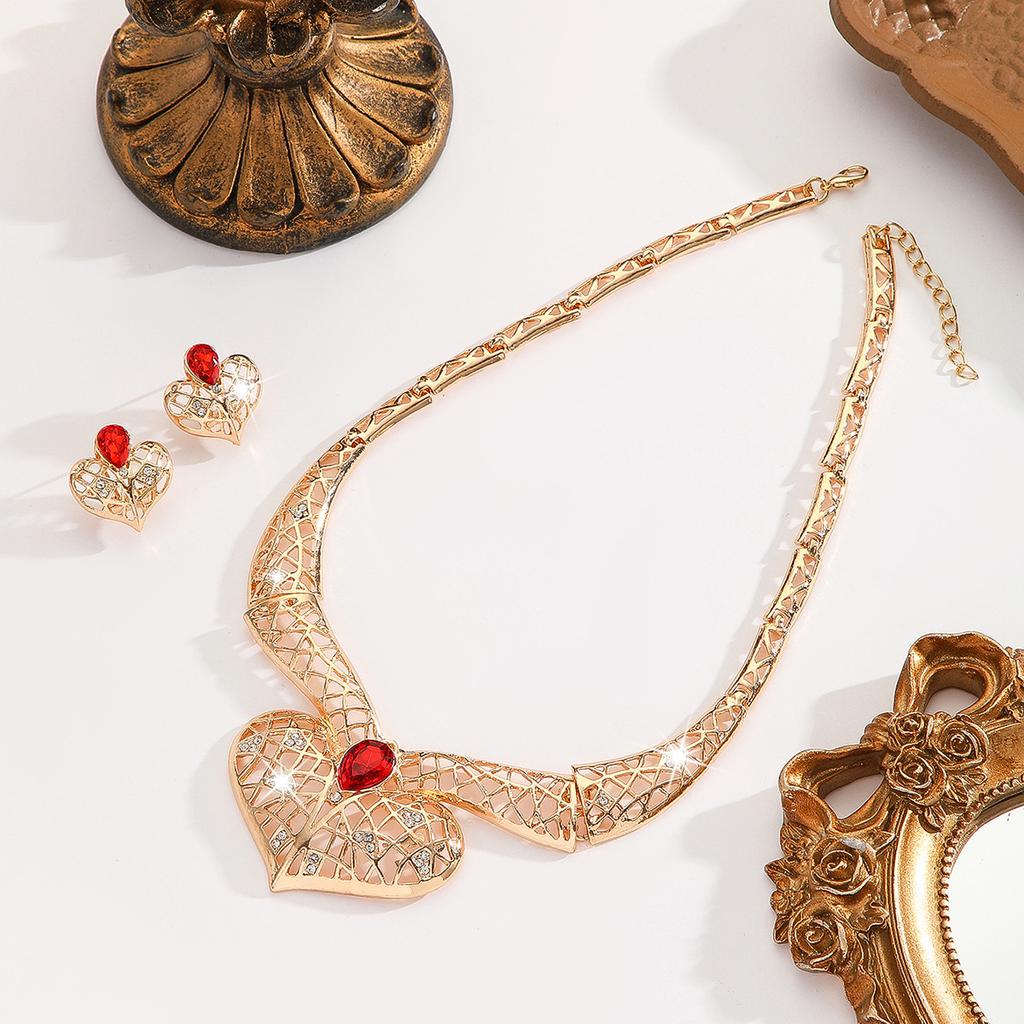 Módní šperky pro dámskou sadu