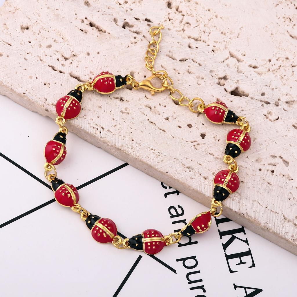 Fashion Charm Cute Seven Star Ladybug Autumn Chrysanthemum Red Insect Connection Bracelet Women Party Music Jewelry Accessories
